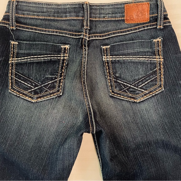 BKE Kate Boot Cut Jeans 30R - Picture 7 of 8